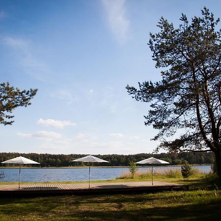 Duck Lake Villa Полацк Екстериор снимка