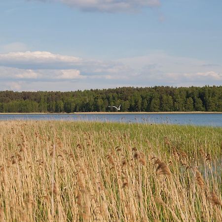 Duck Lake Villa Полацк Екстериор снимка